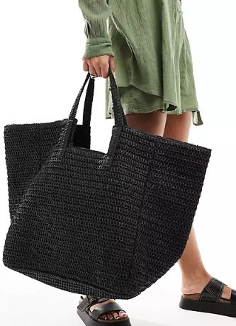 you don’t need a luxe brand beach bag